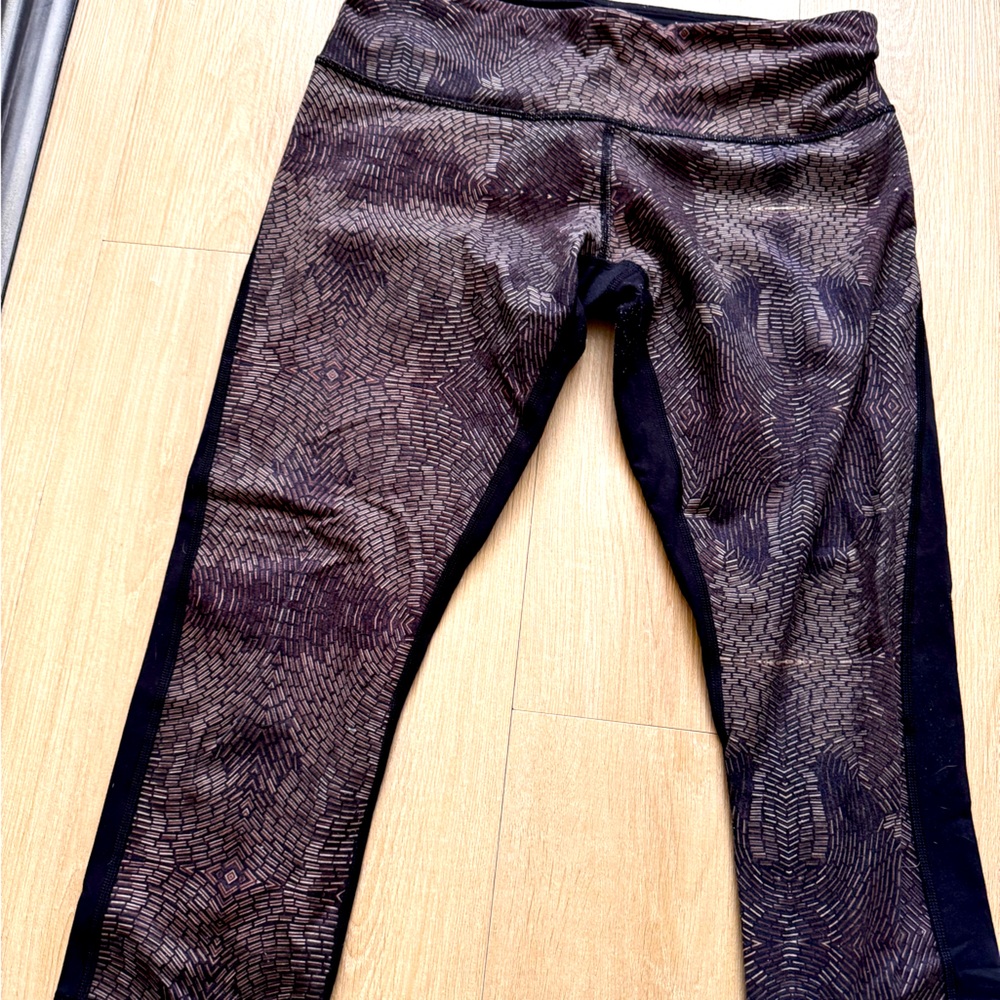 Lululemon cropped wonder under